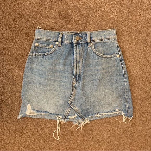 ZARA distressed denim mini skirt - Picture 4 of 8